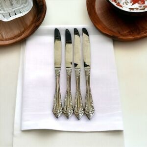 4 Wallace ANTIQUE BAROQUE Stainless INDONESIA Glossy Dinner Knives Set Flatware